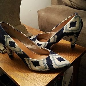 Seychelles Ikat Print  Heels Size 10
